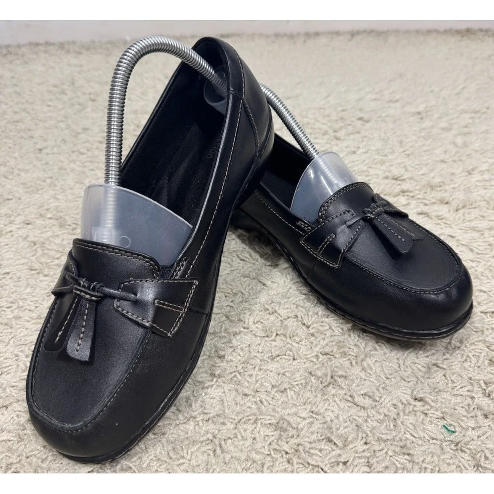 Clarks Ashland Bubble Black Leather Slip On Comfort‎ Loafers Size 8.5 XW Tassels